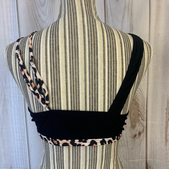 SHEIN Bathing Suit Top Leopard Adjustable Left Shoulder Straps Black Size Large - Picture 2 of 8